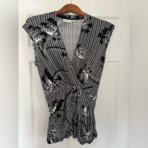 Deletta sleeveless top